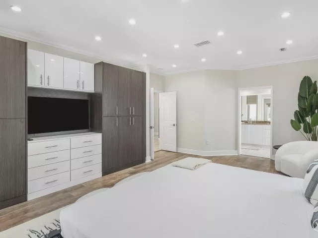 3-bedroom home for rent in Boca Raton - 200 NE 2nd Street - MondialRealty