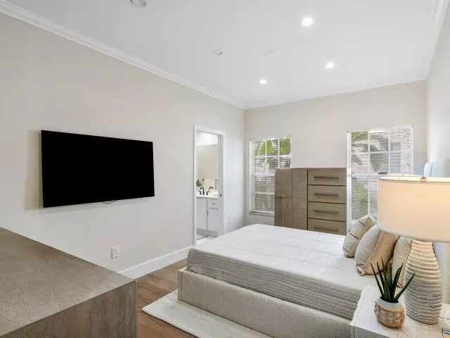 3-bedroom home for rent in Boca Raton - 200 NE 2nd Street - MondialRealty
