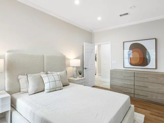 3-bedroom home for rent in Boca Raton - 200 NE 2nd Street - MondialRealty