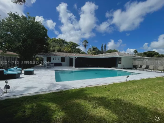 3-bedroom home for rent in North Miami - 2115 Alamanda Dr - MondialRealty