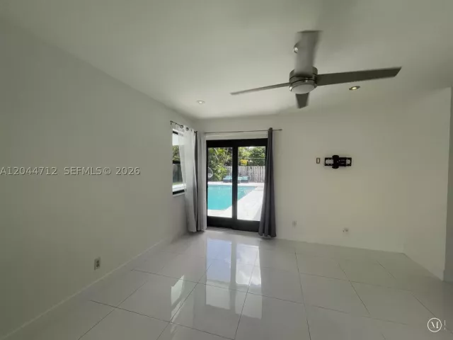 3-bedroom home for rent in North Miami - 2115 Alamanda Dr - MondialRealty