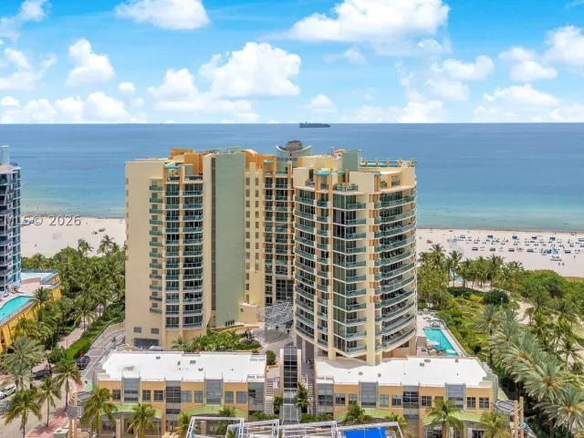 2-bedroom condo for sale in Miami Beach - 1455 Ocean Dr 904 - MondialRealty