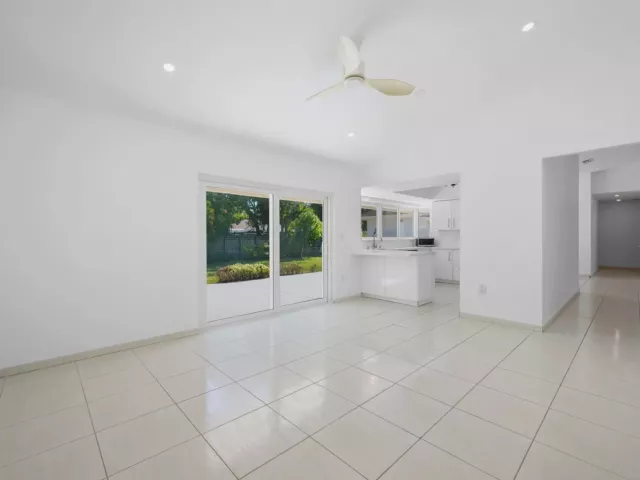 4-bedroom home for rent in Miami - 9515 SW 118th Court - MondialRealty