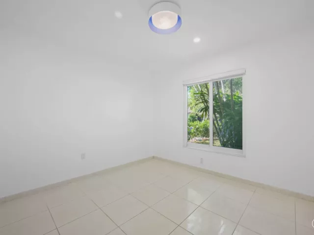 4-bedroom home for rent in Miami - 9515 SW 118th Court - MondialRealty