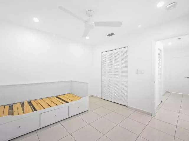 4-bedroom home for rent in Miami - 9515 SW 118th Court - MondialRealty
