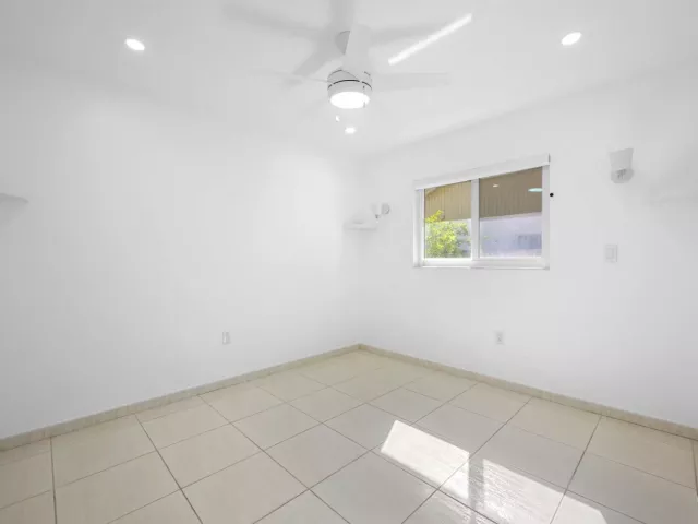 4-bedroom home for rent in Miami - 9515 SW 118th Court - MondialRealty
