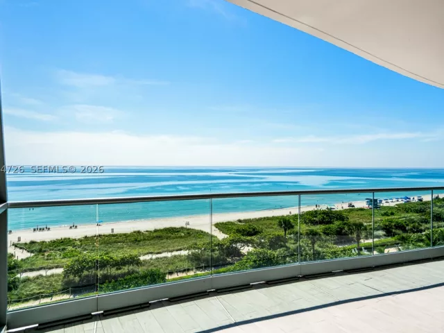 4-bedroom condo for rent in Surfside - 9349 Collins Ave 605 - MondialRealty