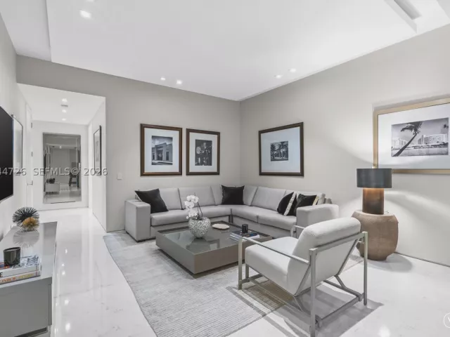 4-bedroom condo for rent in Surfside - 9349 Collins Ave 605 - MondialRealty