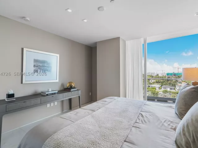 4-bedroom condo for rent in Surfside - 9349 Collins Ave 605 - MondialRealty