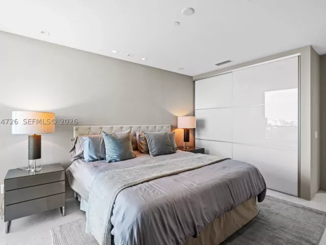 4-bedroom condo for rent in Surfside - 9349 Collins Ave 605 - MondialRealty