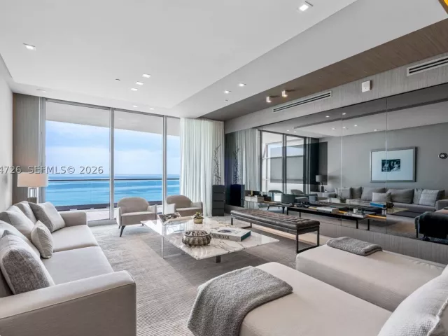 4-bedroom condo for rent in Surfside - 9349 Collins Ave 605 - MondialRealty