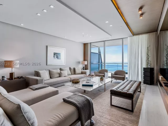 4-bedroom condo for rent in Surfside - 9349 Collins Ave 605 - MondialRealty