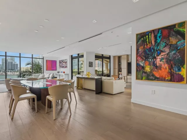 3-bedroom condo for sale in Miami Beach - 7042 Fisher Island Dr 7042 - MondialRealty