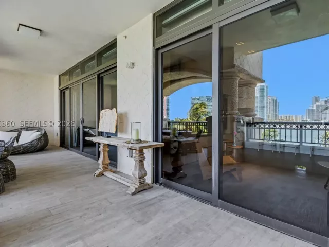 3-bedroom condo for sale in Miami Beach - 7042 Fisher Island Dr 7042 - MondialRealty