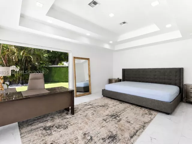 6-bedroom home for rent in Boca Raton - 2673 NW 64th Blvd - MondialRealty