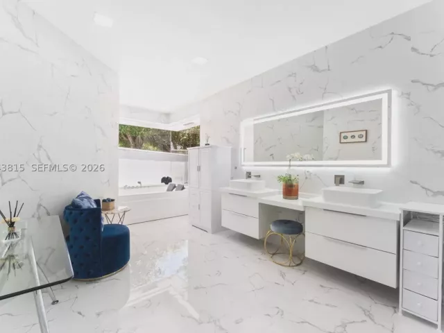 6-bedroom home for rent in Boca Raton - 2673 NW 64th Blvd - MondialRealty