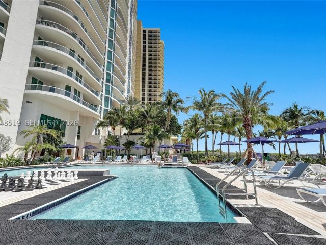 2-bedroom condo for sale in Sunny Isles Beach - 16051 Collins Ave 1102 - MondialRealty
