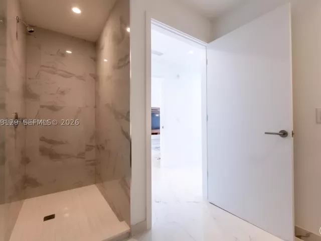 2-bedroom condo for sale in Miami - 851 NE 1st Ave 3308 - MondialRealty