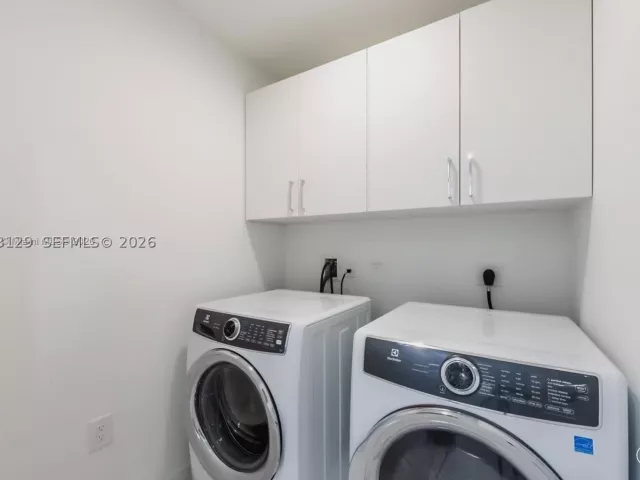 2-bedroom condo for sale in Miami - 851 NE 1st Ave 3308 - MondialRealty