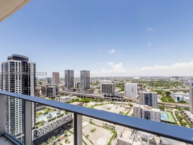 2-bedroom condo for sale in Miami - 851 NE 1st Ave 3308 - MondialRealty