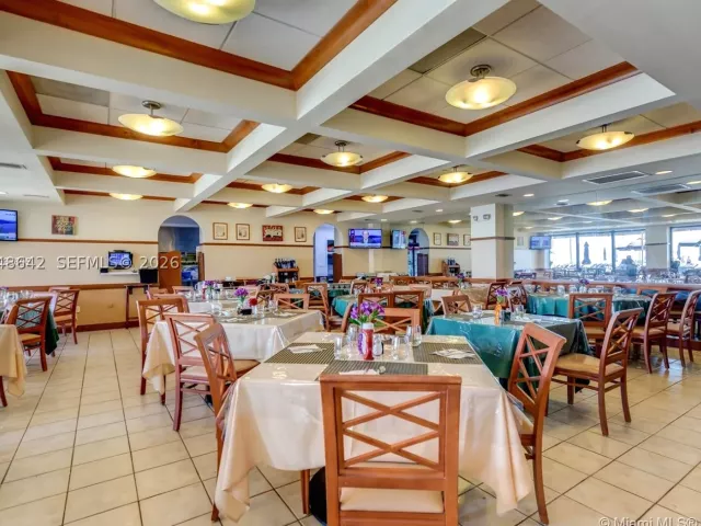 2-bedroom condo for rent in Hallandale Beach - 1904 S Ocean Dr 1607 - MondialRealty