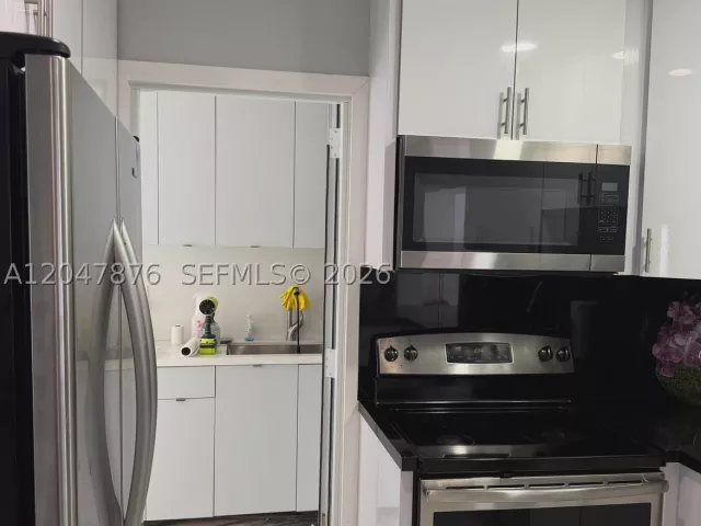 3-bedroom home for sale in Hollywood - 7525 Roosevelt St - MondialRealty