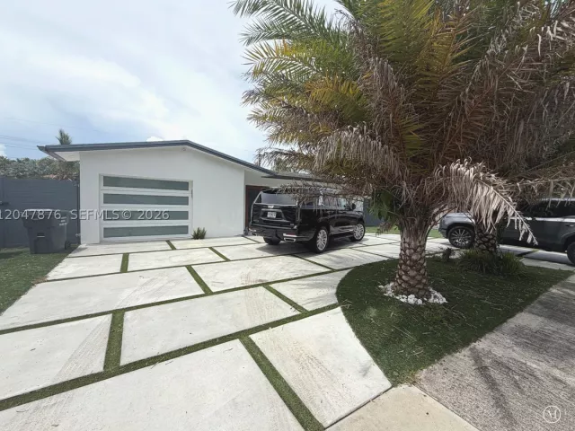 3-bedroom home for sale in Hollywood - 7525 Roosevelt St - MondialRealty