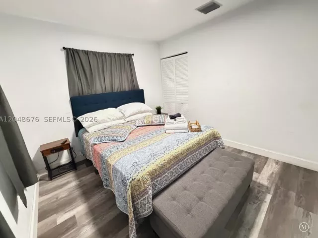 3-bedroom home for rent in Pompano Beach - 3360 NE 12th Ter - MondialRealty