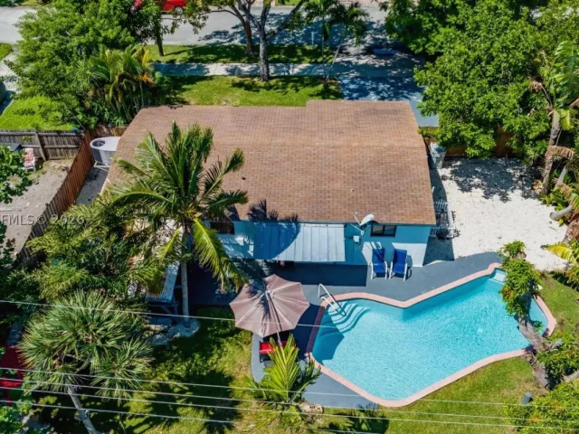 3-bedroom home for rent in Pompano Beach - 3360 NE 12th Ter - MondialRealty