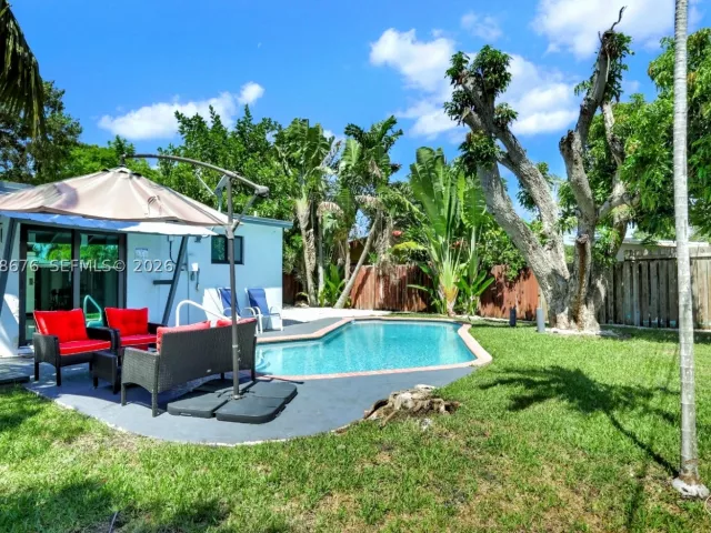 3-bedroom home for rent in Pompano Beach - 3360 NE 12th Ter - MondialRealty