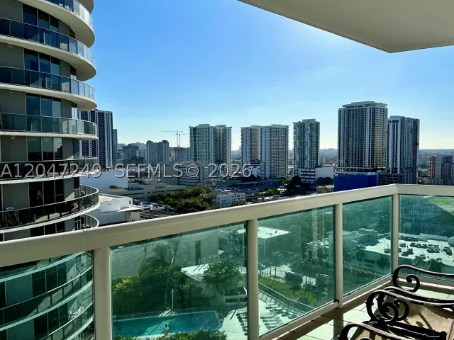 2-bedroom condo for rent in Miami - 1800 N Bayshore Dr 2315 - MondialRealty