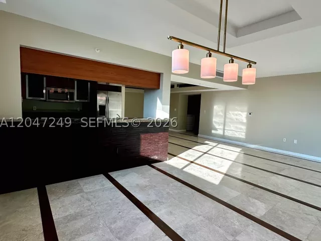 2-bedroom condo for rent in Miami - 1800 N Bayshore Dr 2315 - MondialRealty