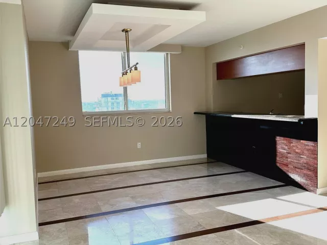 2-bedroom condo for rent in Miami - 1800 N Bayshore Dr 2315 - MondialRealty