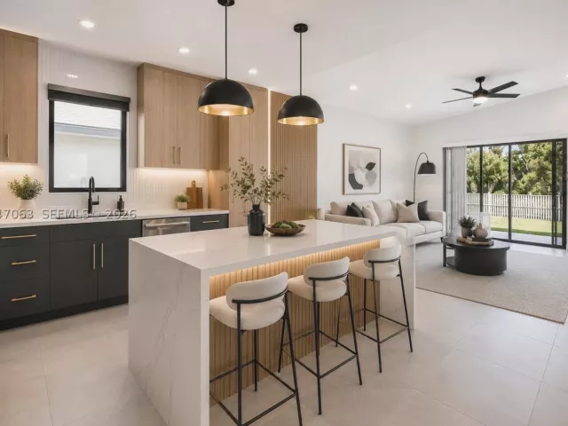 4-bedroom home for sale in Boca Raton - 21209 Via Ventura - MondialRealty