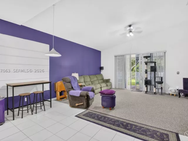 4-bedroom home for sale in Boca Raton - 21209 Via Ventura - MondialRealty