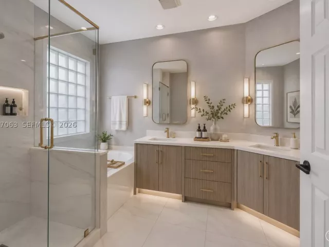 4-bedroom home for sale in Boca Raton - 21209 Via Ventura - MondialRealty
