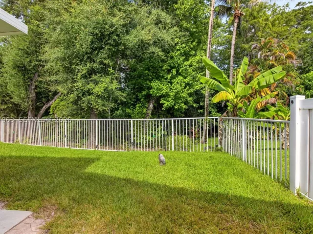 4-bedroom home for sale in Boca Raton - 21209 Via Ventura - MondialRealty