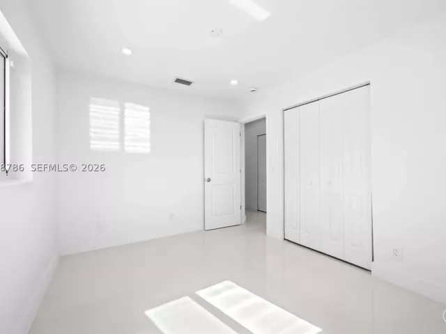 4-bedroom home for sale in Miami - 22503 SW 113th Pl - MondialRealty