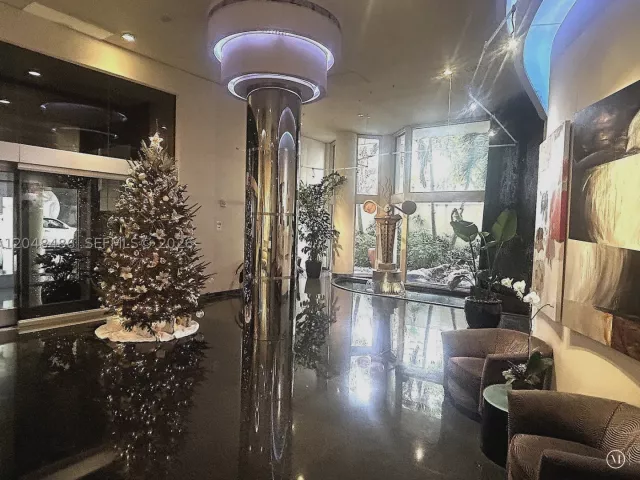 3-bedroom condo for sale in Aventura - 20191 E Country Club Dr 2601 - MondialRealty