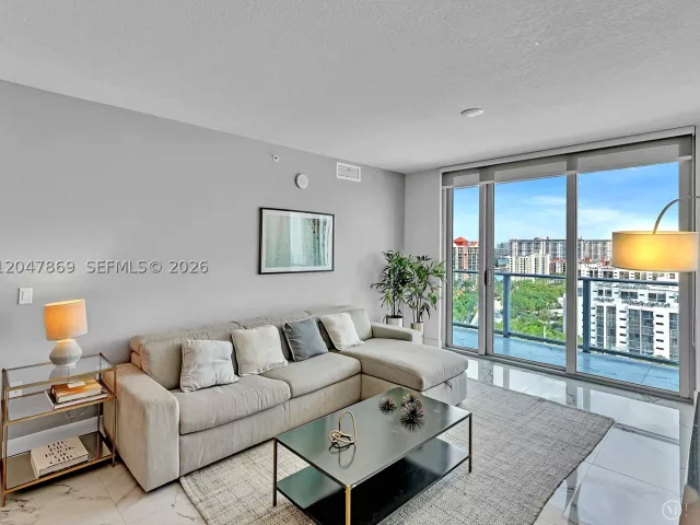2-bedroom condo for rent in Sunny Isles Beach - 300 Sunny Isles Blvd 4-1503 - MondialRealty