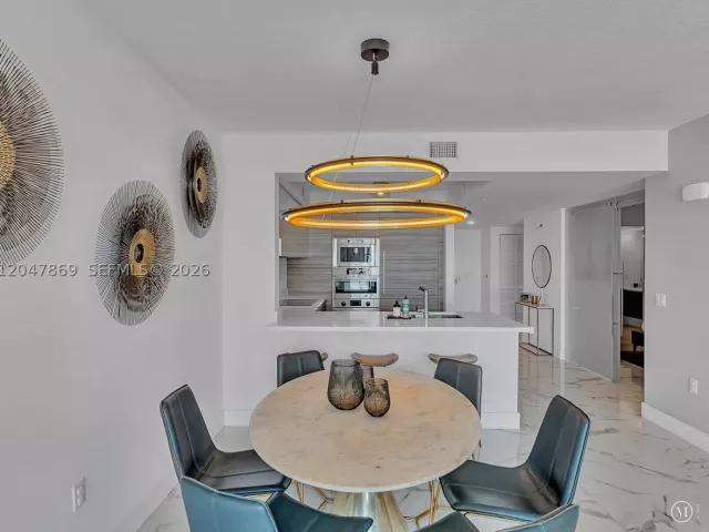 2-bedroom condo for rent in Sunny Isles Beach - 300 Sunny Isles Blvd 4-1503 - MondialRealty