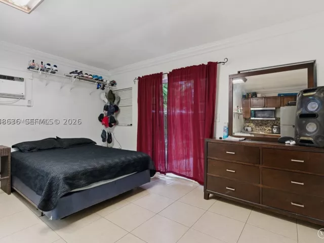 3-bedroom home for sale in Miami - 15490 SW 209th Ave - MondialRealty