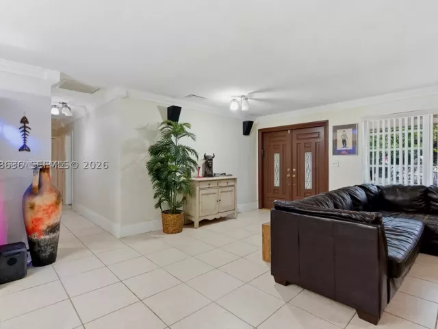 3-bedroom home for sale in Miami - 15490 SW 209th Ave - MondialRealty