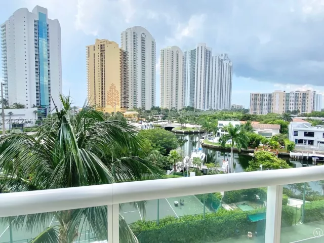 2-bedroom condo for sale in Sunny Isles Beach - 16400 Collins Ave 542 - MondialRealty