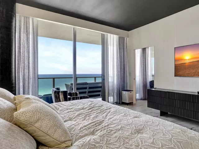1-bedroom condo for rent in Fort Lauderdale - 2200 N Ocean Boulevard S905 - MondialRealty