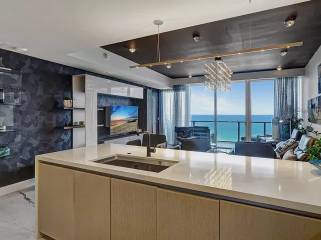 1-bedroom condo for rent in Fort Lauderdale - 2200 N Ocean Boulevard S905 - MondialRealty