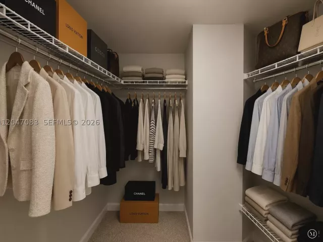 2-bedroom condo for sale in Surfside - 9201 Collins Ave 521 - MondialRealty