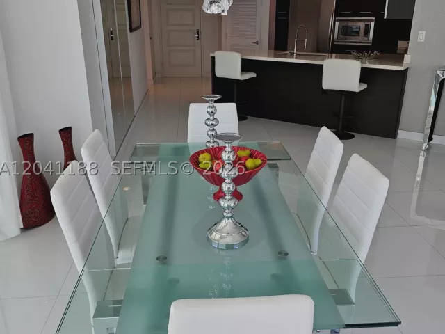 3-bedroom condo for rent in Sunny Isles Beach - 150 Sunny Isles Blvd 1-1001 - MondialRealty