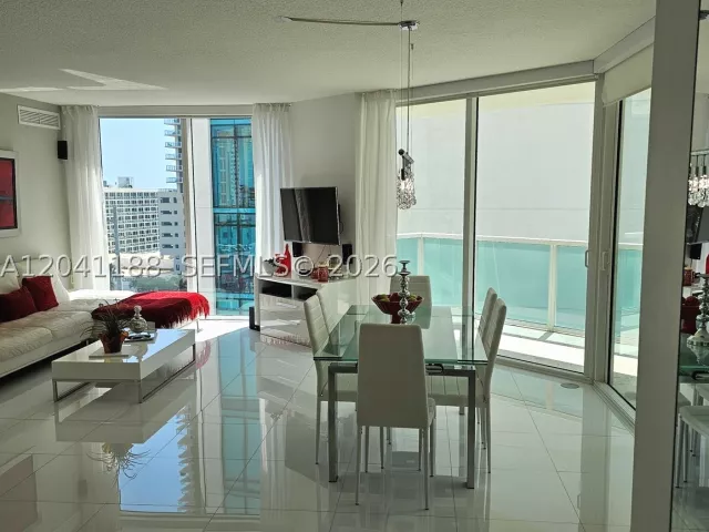 3-bedroom condo for rent in Sunny Isles Beach - 150 Sunny Isles Blvd 1-1001 - MondialRealty