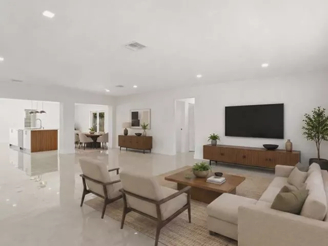 4-bedroom home for sale in Miami - 21020 Highland Lakes Boulevard - MondialRealty